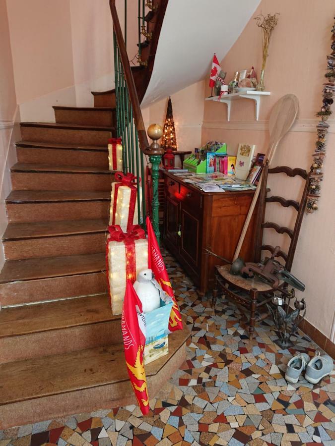 Joyeux Reveil Panzió Courseulles-sur-Mer Kültér fotó